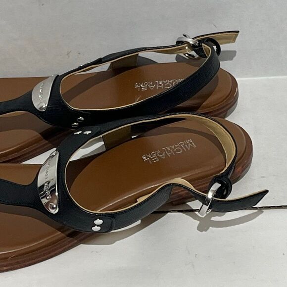 MICHAEL Michael Kors Women's Black MK Plate Thong Flat Sandals Size 6.5M - Picture 6 of 11
